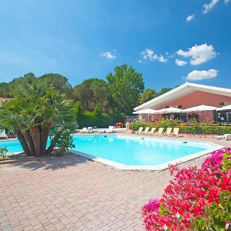 Camping Village Il Gineprino Marina Di Bibbona Buitenkant foto
